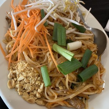 Dee Garden Thai Kitchen - F1. Pad Thai - Thai Near Me - West Jordan, Utah