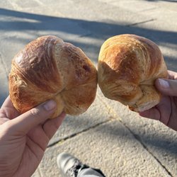 Croissants Alfredo - Croissant de zarzamora y cajeta