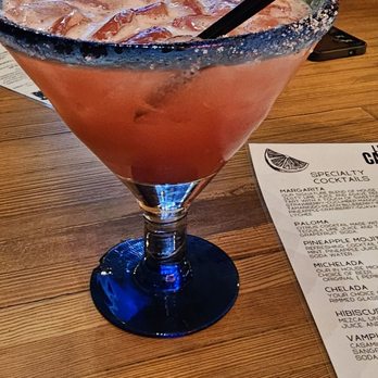 Lucky Burrito - Strawberry margarita - Mexican Near Me - Alsip, Illinois