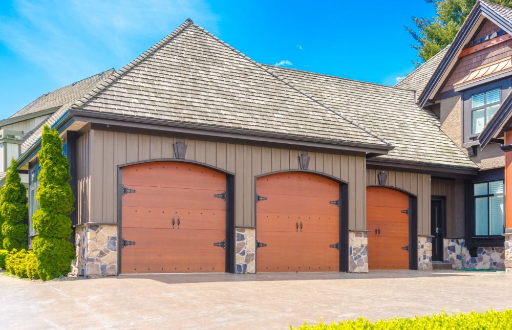 Family Garage Door Repair - Garage Door Contractor in Mitchell, IL
