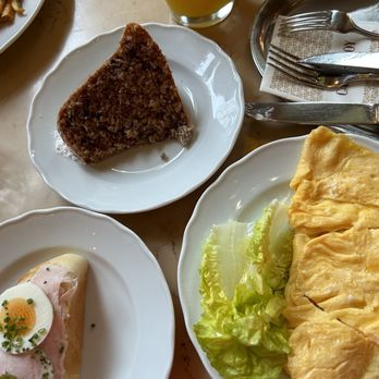 Café Savoy - Delicious breakfast  meals - Cafes Near Me - Prague, Puerto Rico