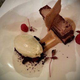 Dessert - Earl Grey ice cream and flourless chocolate cake