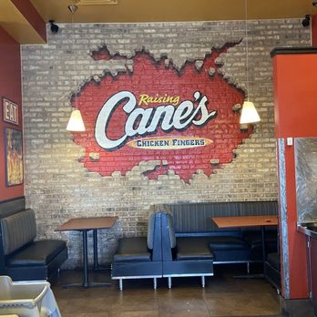 Raising Cane's Chicken Fingers - Fast Food Near Me - Glendale, Arizona Raising Cane's Chicken Fingers - Fast Food Near Me - Glendale, Arizona