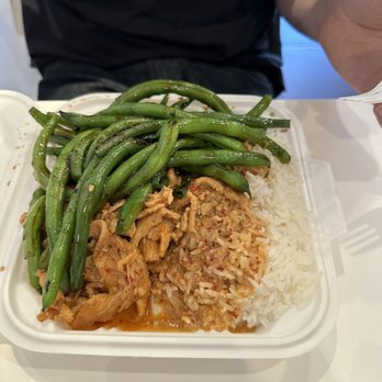 Thai Elephant Express - 2 item coconut chicken and green beans - Thai Near Me - San Jose, California Thai Elephant Express - 2 item coconut chicken and green beans - Thai Near Me - San Jose, California