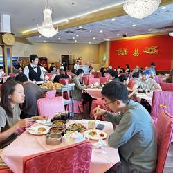 Hong Kong Pearl Seafood Restaurant