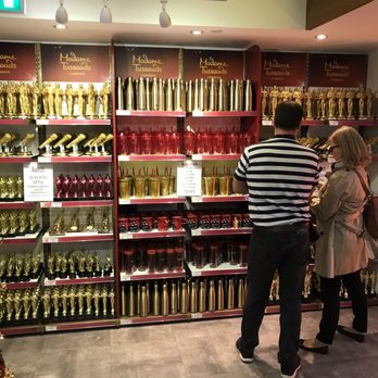 Madame Tussaud's - Gifts Shop - Museums Near Me - London, XGL Madame Tussaud's - Gifts Shop - Museums Near Me - London, XGL