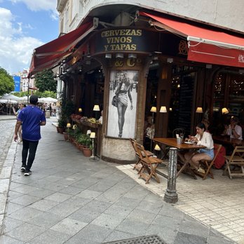 Bar Agustin & Company - Tapas Bars Near Me - Seville, SE Bar Agustin & Company - Tapas Bars Near Me - Seville, SE