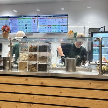 Cream de la Cream - Ice Cream & Frozen Yogurt Near Me - Tampa, Florida