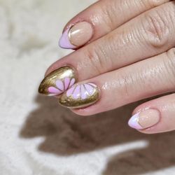 Bliss Nail Lounge - Sns number 8 + French design + butterfly  wings