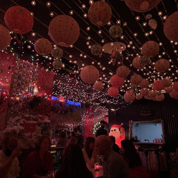 Kona's - Bars Near Me - San Francisco, California