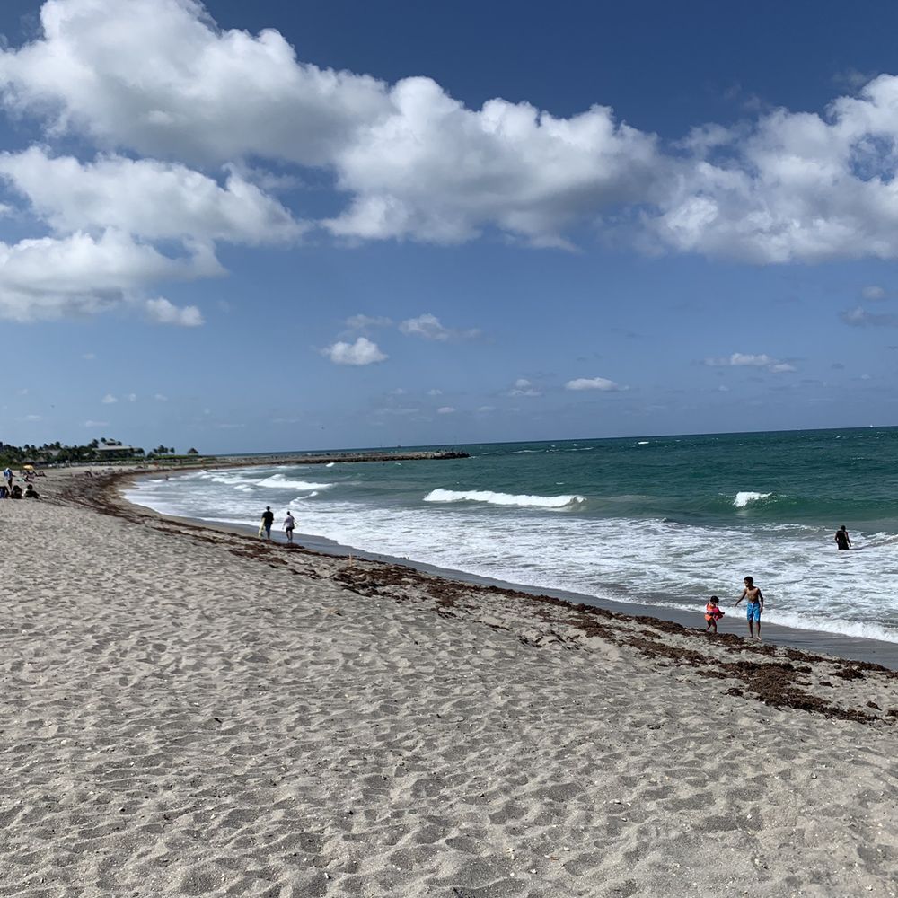 Jupiter Beach Park - View from the sand - Beaches Near Me - Jupiter, Florida Jupiter Beach Park - View from the sand - Beaches Near Me - Jupiter, Florida