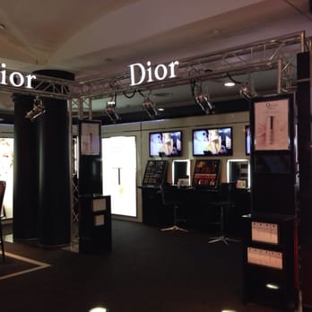 Sephora Triangle - Dior counter - my favorite part! - Cosmetics & Beauty Supply Near Me - Barcelona, B