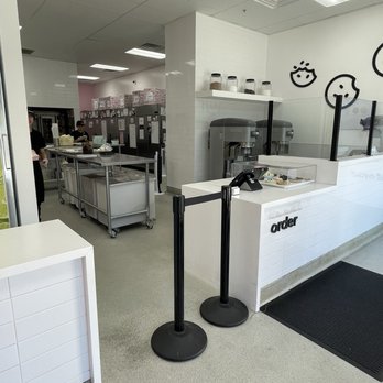 Crumbl - Union City - Inside - Bakeries Near Me - Union City, California