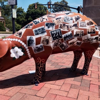 Smithfield Visitor Center - Smithfield's Porcine Parade--#3 Magnolia (the location stated in the brochure is wrong--this is in front of Isle of Wight Museum) - Visitor Centers Near Me - Smithfield, Virginia Smithfield Visitor Center - Smithfield's Porcine Parade--#3 Magnolia (the location stated in the brochure is wrong--this is in front of Isle of Wight Museum) - Visitor Centers Near Me - Smithfield, Virginia