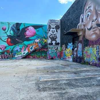 Wynwood Buggies - Art Tours Near Me - Miami, Florida Wynwood Buggies - Art Tours Near Me - Miami, Florida