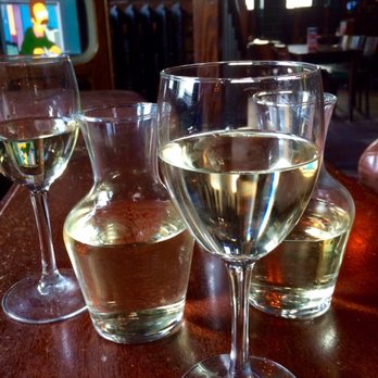 The Parlour - Wednesday Bargain = pizza & carafe of wine = £10 - Pubs Near Me - Belfast, BFS The Parlour - Wednesday Bargain = pizza & carafe of wine = £10 - Pubs Near Me - Belfast, BFS