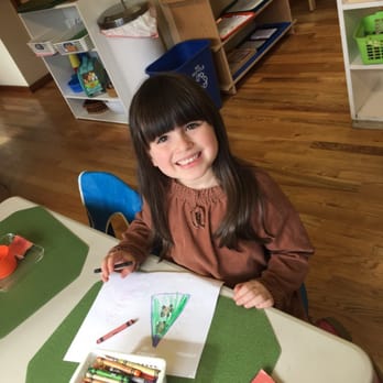 Olympic View Montessori - Coloring a picture - Montessori Schools Near Me - Edmonds, Washington Olympic View Montessori - Coloring a picture - Montessori Schools Near Me - Edmonds, Washington