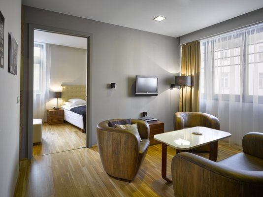 The ICON Hotel & Lounge by null