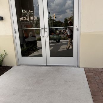 Piccolo Buco by Cooper's Hawk - Wine Bars Near Me - Estero, Florida