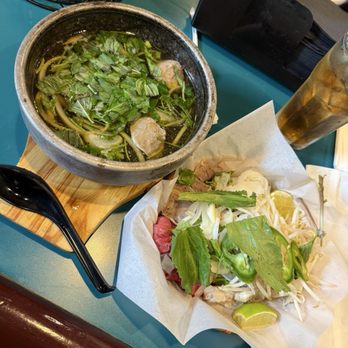 Crawfish & Hotpot - Pho Soup - Seafood Near Me - Seattle, Washington
