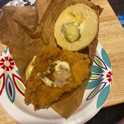KFC - who puts one drop of sauce and one fucking pickle on a sandwich? my mouth is dryer than the sahara desert.