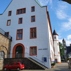 Ludwig Museum im Deutschherrenhaus