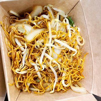 Ho Kee Cafe - Arcadia - Breakfast Combo - $10.99, Wonton Noodle Soup & Chow Mein Supreme - Cantonese Near Me - Arcadia, California