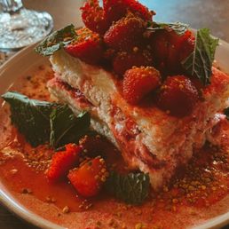 Strawberry Tiramisu with Bee Pollen and Mint Strawberry Tiramisu with Bee Pollen and Mint