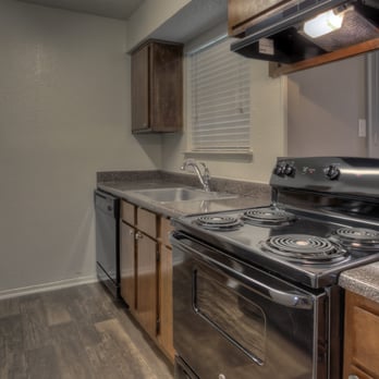 Crestbrook Apartments - Apartments Near Me - Burleson, Texas