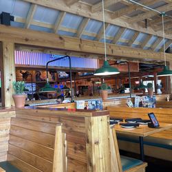 Texas Roadhouse - Dining room