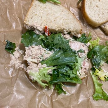 Panera Bread - Second sandwich. I ordered tuna sandwich no tomato add white cheddar cheese. There's no onion idk what this red stuff is smh. - Sandwiches Near Me - Niagara Falls, New York Panera Bread - Second sandwich. I ordered tuna sandwich no tomato add white cheddar cheese. There's no onion idk what this red stuff is smh. - Sandwiches Near Me - Niagara Falls, New York
