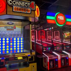 Dave & Buster's Lombard