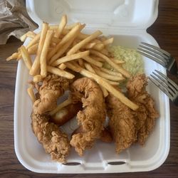 Moore's Olde Tyme BBQ - Supposed to be a BBQ and tenders plate