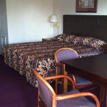 Regency Inn - A look at one of the rooms. Nice and clean! - Hotels Near Me - Lexington, North Carolina Regency Inn - A look at one of the rooms. Nice and clean! - Hotels Near Me - Lexington, North Carolina