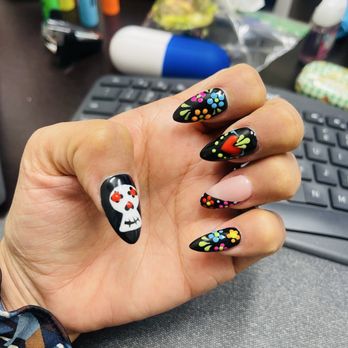 Glamour Nail Spa - Day of the dead inspired - Nail Salons Near Me - Los Angeles, California