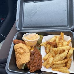Chicken sandwich with fries Chicken sandwich with fries