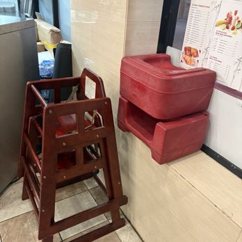 BBQ King House - Child's chair - Chinese Near Me - Chicago, Illinois BBQ King House - Child's chair - Chinese Near Me - Chicago, Illinois