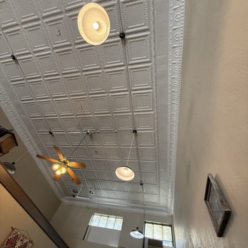 Black Bear Cafe - Neat old building with this tin ceiling - Breakfast & Brunch Near Me - Thermopolis, Wyoming Black Bear Cafe - Neat old building with this tin ceiling - Breakfast & Brunch Near Me - Thermopolis, Wyoming