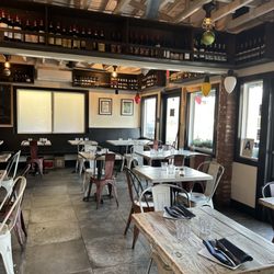 Buona Forchetta - Indoor seating
