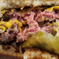 Burger Island - "Medium"