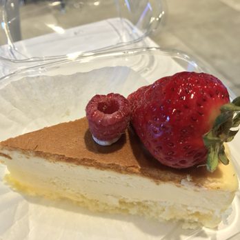 Paris Baguette - Souffle cheesecake slice - Coffee & Tea Near Me - Irvine, California Paris Baguette - Souffle cheesecake slice - Coffee & Tea Near Me - Irvine, California