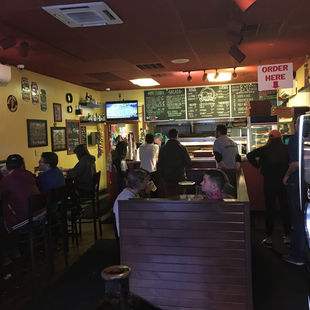816 Pint & Slice - Pizza Near Me - Fort Wayne, Indiana 816 Pint & Slice - Pizza Near Me - Fort Wayne, Indiana