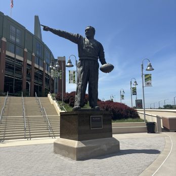 Lambeau Field - Lambeau - Stadiums & Arenas Near Me - Green Bay, Wisconsin Lambeau Field - Lambeau - Stadiums & Arenas Near Me - Green Bay, Wisconsin