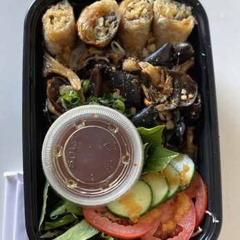 Do Chay - Lemongrass Mushroom Vermicelli - Vietnamese Near Me - Vancouver, British Columbia
