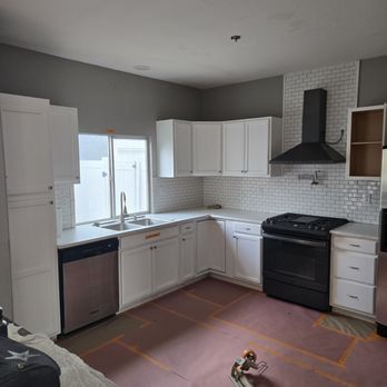 Manifest Painting - This is a before picture of the ceilings, walls, and cabinets - Painters Near Me Manifest Painting - This is a before picture of the ceilings, walls, and cabinets - Painters Near Me