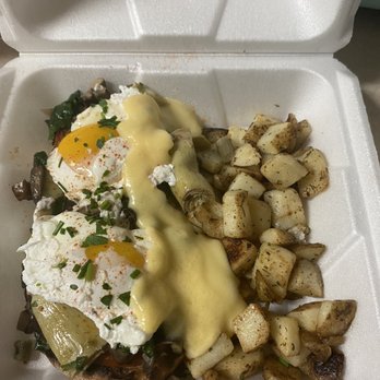 The Great Egg - Denton - Veggie Benedict - Breakfast & Brunch Near Me - Denton, Texas