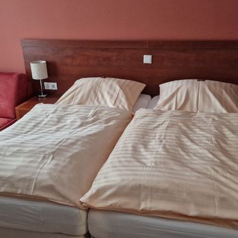 Zur Post - Doppelzimmer - Hotels Near Me - Wuppertal, NW