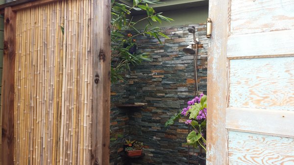 Custom Outdoor Showers - Custom Outdoor Showers Custom Outdoor Showers - Custom Outdoor Showers
