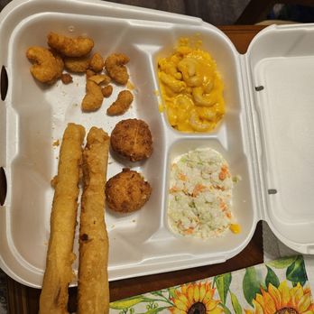 Captain D's - Seafood Near Me - Gallatin, Tennessee Captain D's - Seafood Near Me - Gallatin, Tennessee