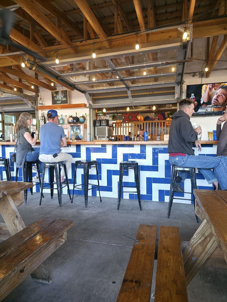 Hightide Burrito & Bar